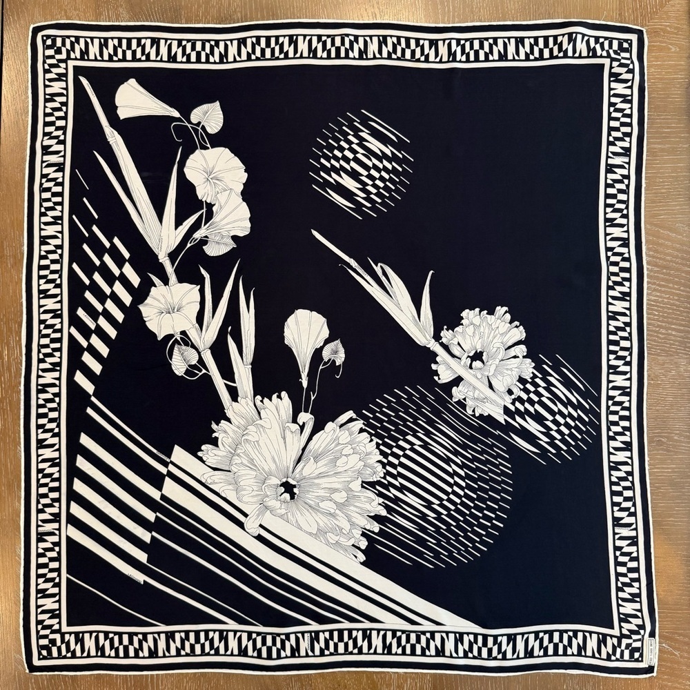 Authentic Leonard Scarf